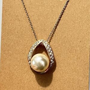 Vintage‎ Rose gold pearl pendant Rhinestone Halo Chain necklace